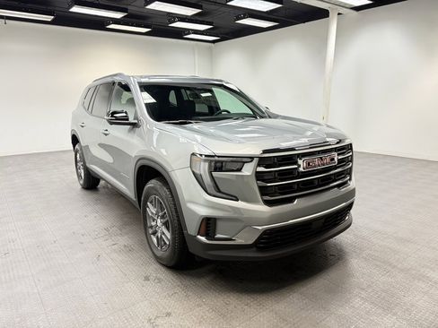 New 2026 GMC Acadia Elevation w/ LPO, Floor Liner Package image 9