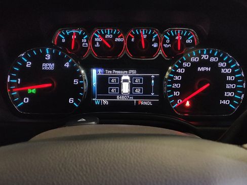 Used 2019 Chevrolet Tahoe Premier RWD image 23