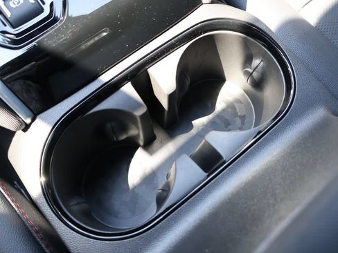 Used 2026 Chevrolet Colorado Z71 w/ Midnight Edition AWD/4WD image 38