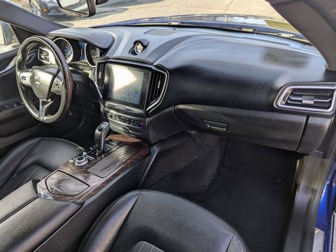Used 2019 Maserati Ghibli S Q4 AWD/4WD image 32