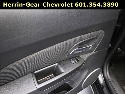 Used 2014 Chevrolet Cruze LTZ image 15