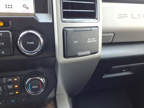 Used 2019 Ford F250 Lariat w/ Lariat Value Package AWD/4WD image 26