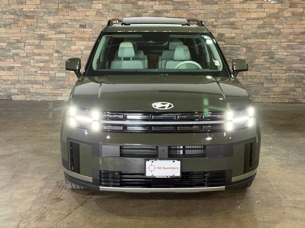 Used 2026 Hyundai Santa Fe Limited AWD/4WD image 2