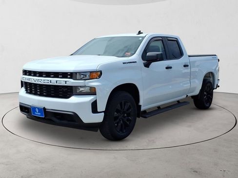 Used 2022 Chevrolet Silverado 1500 Custom AWD/4WD image 1