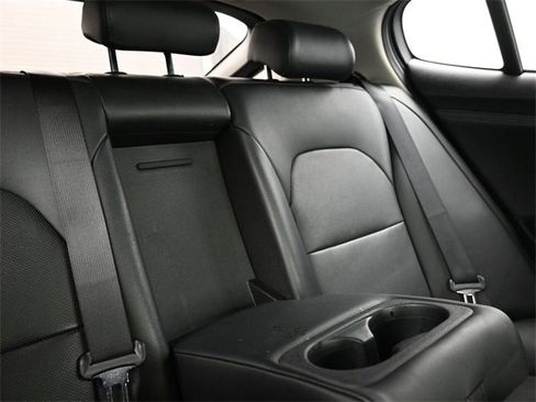 Used 2019 Kia Stinger image 22