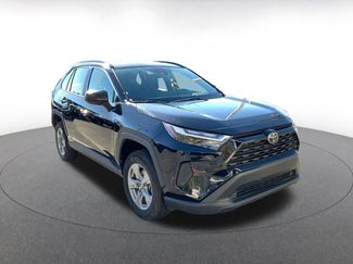Used 2025 Toyota RAV4 LE video 1