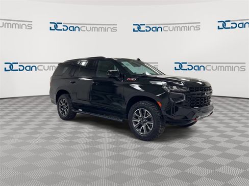 Used 2023 Chevrolet Tahoe Z71 w/ Luxury Package image 2