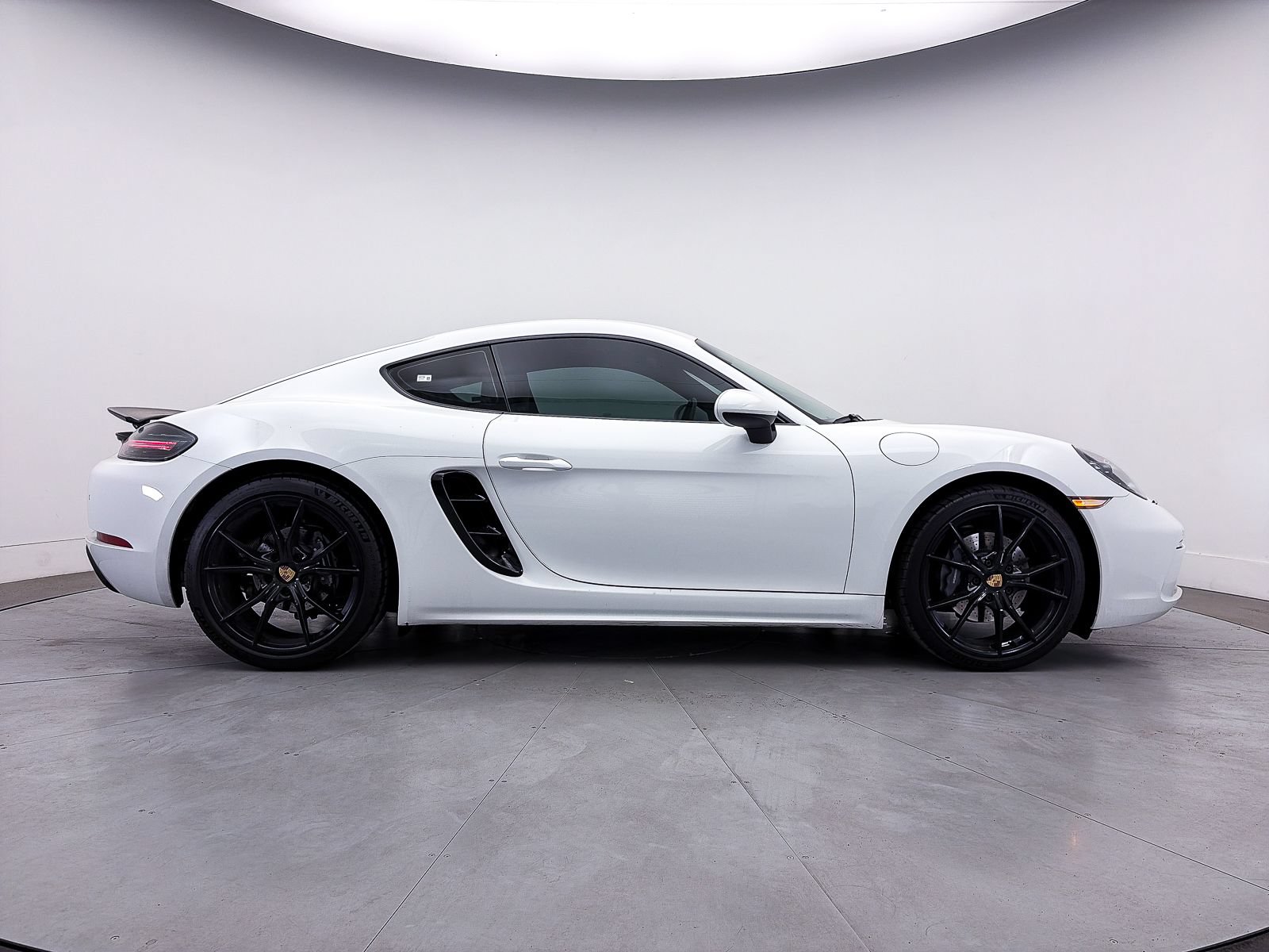 Used 2023 Porsche 718 Cayman w/ Exterior Package Painted RWD image 40