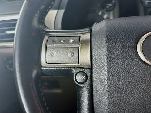 Used 2017 Lexus GX 460 image 25