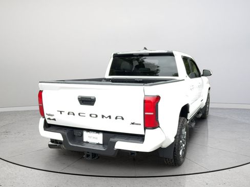 Used 2025 Toyota Tacoma SR5 AWD/4WD image 33