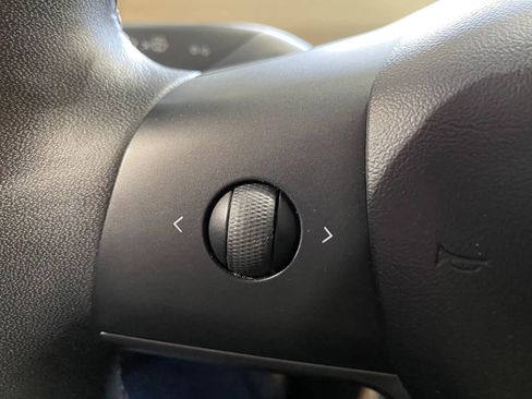 Used 2020 Tesla Model 3 Long Range image 17