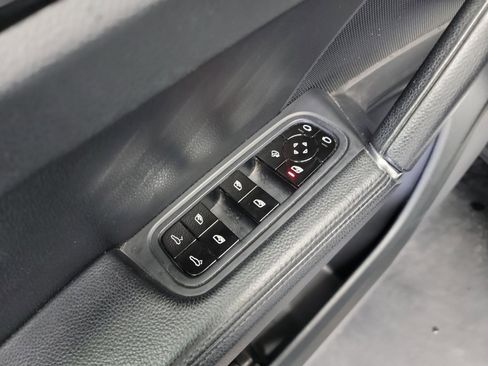 Used 2020 Porsche Cayenne AWD/4WD image 14