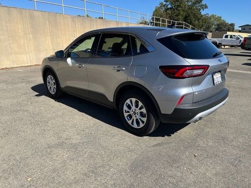 Used 2024 Ford Escape Active w/ Tech Pack #2 image 3