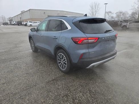 New 2026 Ford Escape SE w/ PHEV Premium Package image 5