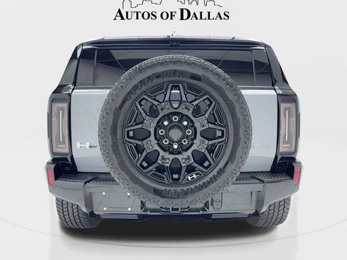 Used 2025 GMC Hummer EV 2X image 12