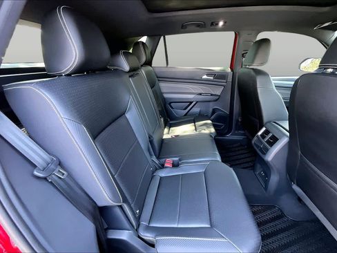 Certified 2023 Volkswagen Atlas Cross Sport SEL R-Line AWD/4WD image 20