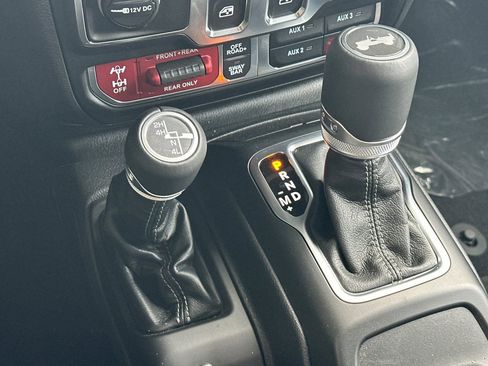 New 2026 Jeep Wrangler Rubicon AWD/4WD image 18
