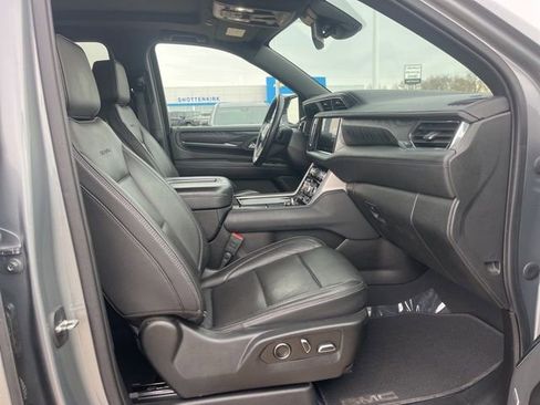 Used 2023 GMC Yukon XL Denali image 61