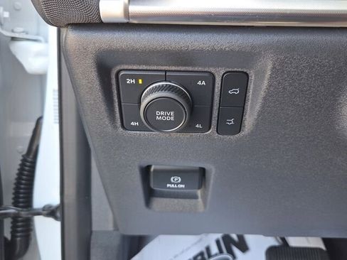 Used 2025 Ford Expedition Platinum AWD/4WD image 27
