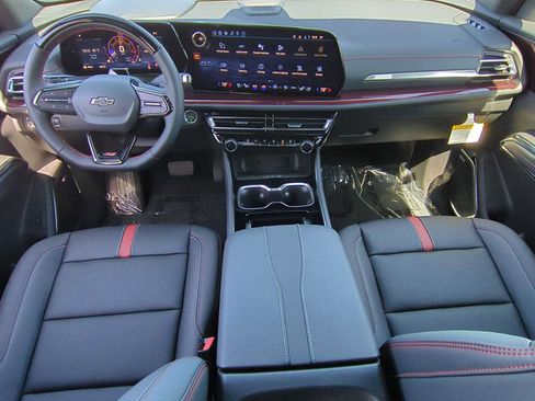 New 2026 Chevrolet Traverse RS AWD/4WD image 13