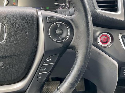 Used 2018 Honda Ridgeline RTL image 25