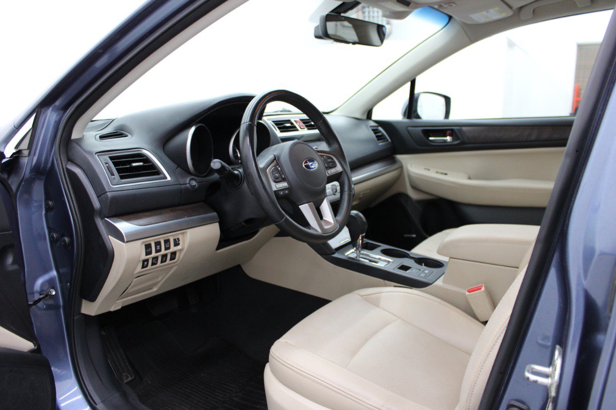 Used 2017 Subaru Outback 3.6R Limited AWD/4WD image 7