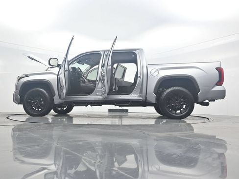 Used 2024 Toyota Tundra SR5 w/ SR5 Convenience Package AWD/4WD image 42