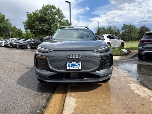 Used 2025 Audi Q6 e-tron Premium Plus w/ Premium Plus AWD/4WD image 8