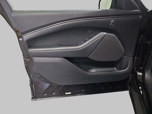 Used 2023 Ford Mustang Mach-E Select image 31