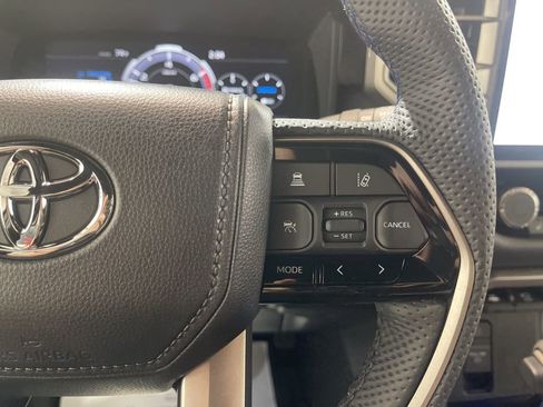 Used 2026 Toyota Sequoia Platinum image 24
