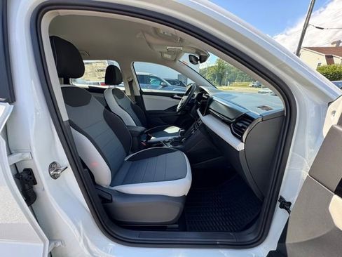 New 2025 Volkswagen Taos S image 23