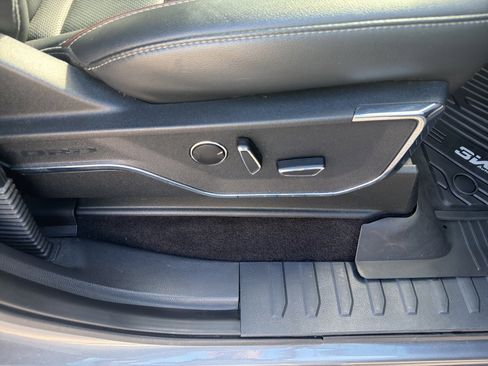 Used 2021 Ford F150 Lariat w/ Trailer Tow Package image 15