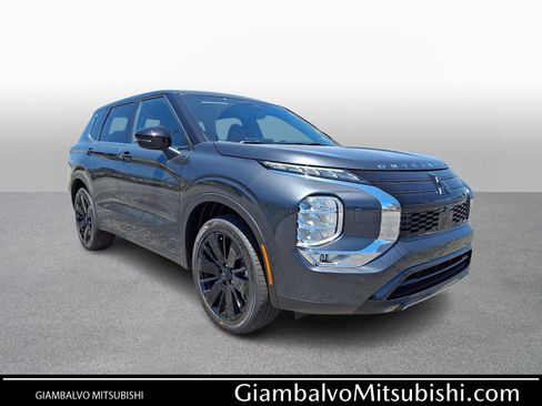 New 2026 Mitsubishi Outlander LE AWD/4WD image 1