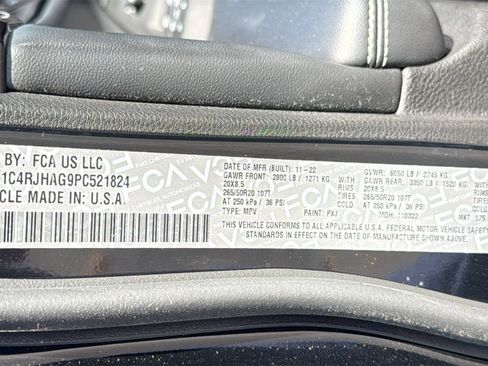 Used 2023 Jeep Grand Cherokee Altitude image 27