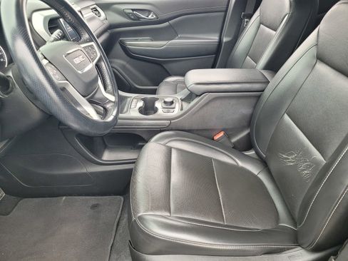 Used 2021 GMC Acadia SLT image 29