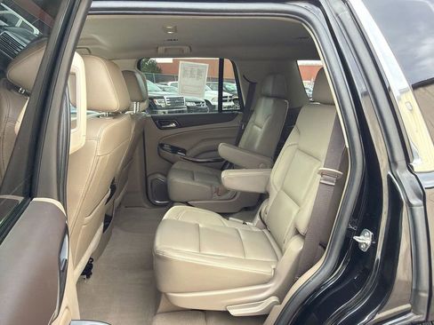 Used 2019 GMC Yukon SLT w/ HD Trailering Package image 11