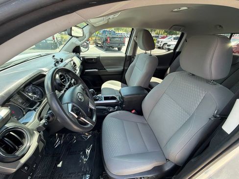 Used 2023 Toyota Tacoma SR5 w/ Technology Package AWD/4WD image 27