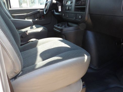 Used 2024 Chevrolet Express 2500 w/ Driver Convenience Package RWD image 17