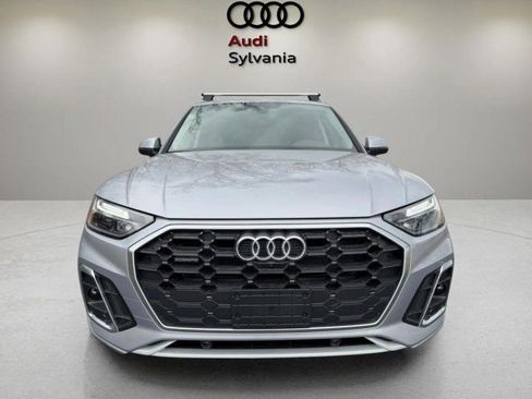 Certified 2025 Audi Q5 2.0T Premium Plus w/ Premium Plus Package AWD/4WD image 2