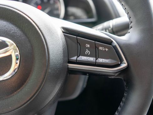 Used 2018 MAZDA MAZDA3 Grand Touring image 19