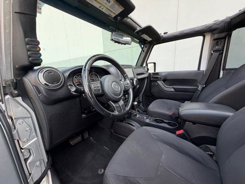 Used 2016 Jeep Wrangler Unlimited Sport w/ Quick Order Package 24S AWD/4WD image 40