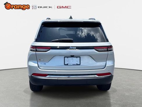 Used 2023 Jeep Grand Cherokee 4WD 4xe image 4