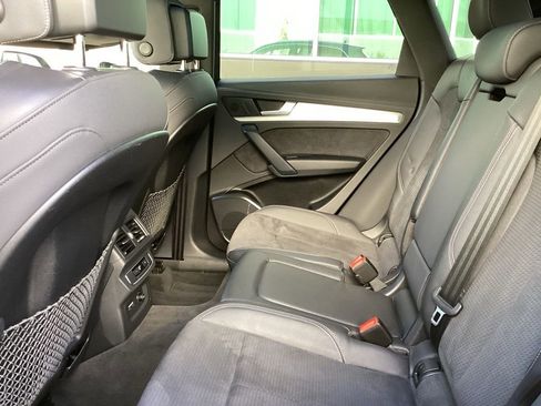 Used 2021 Audi SQ5 Premium w/ Convenience Package image 5