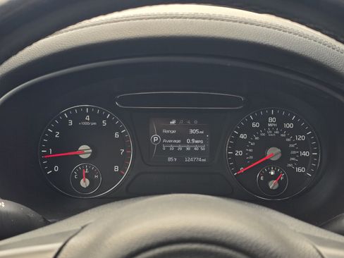 Used 2017 Kia Sorento AWD w/ LX Convenience Package image 16