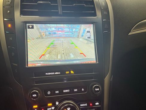 Used 2018 Lincoln MKZ Premiere w/ Magnetic Appearance Package image 34