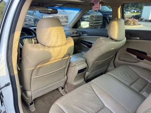Used 2010 Honda Accord EX-L image 10