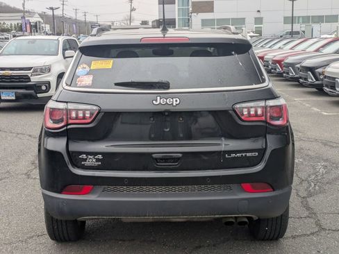 Used 2019 Jeep Compass Limited w/ Safety & Security Group AWD/4WD image 3