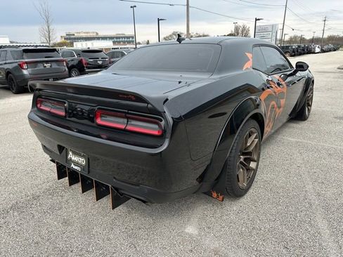 Used 2022 Dodge Challenger SRT Hellcat RWD image 7