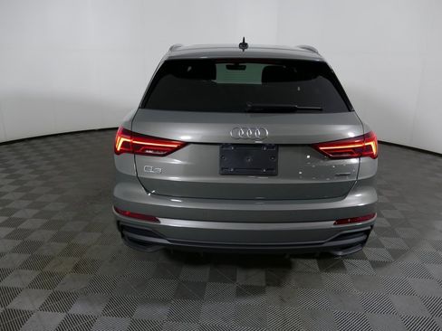 Certified 2025 Audi Q3 2.0T Premium Plus w/ Premium Plus Package image 4