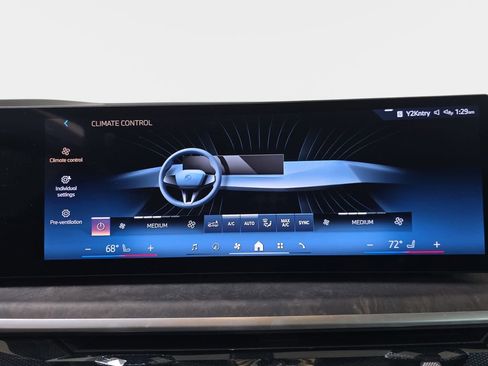 Used 2025 BMW X5 xDrive40i image 25